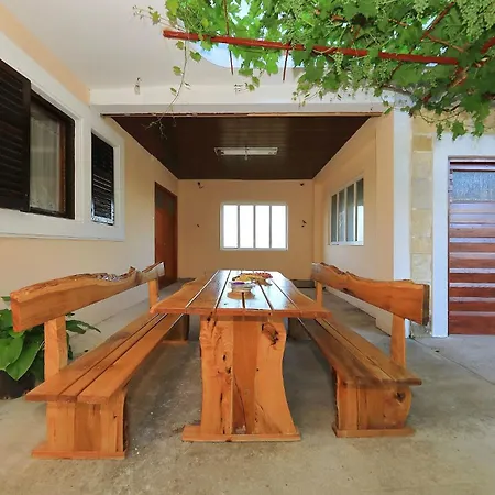 Дом отдыха Antona Шибеник