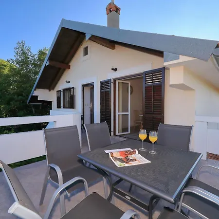 Дом отдыха Antona Шибеник