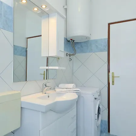 Nyaraló Antona Šibenik