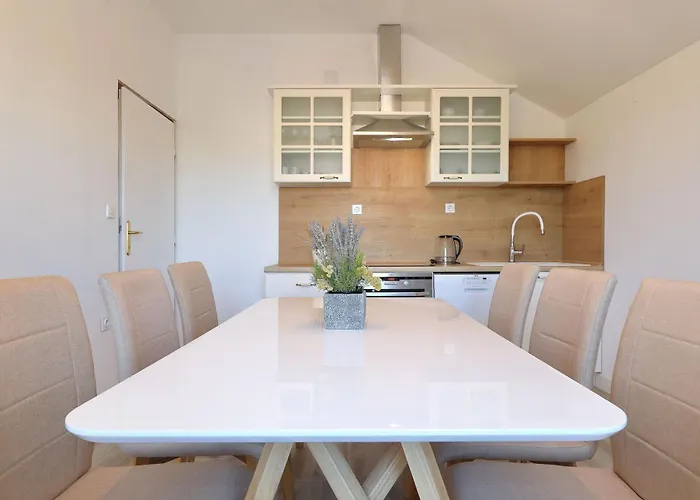 Antona Tatil Evi Šibenik